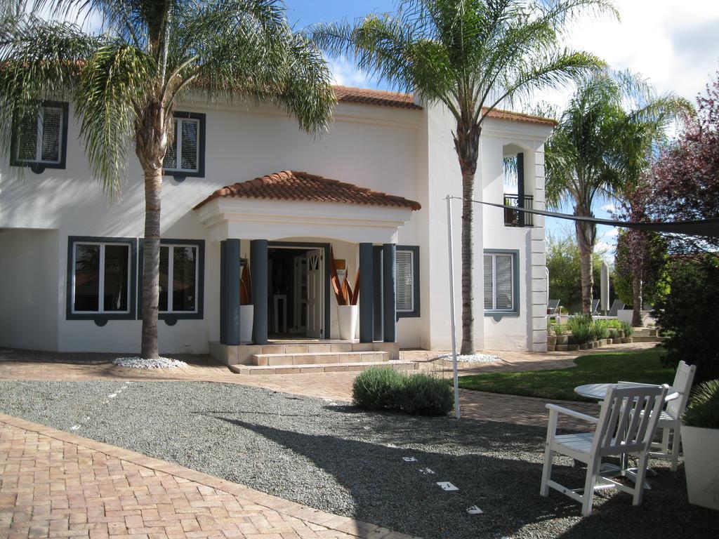 Pictures Guest House Boutique Hotel Oudtshoorn Buitenkant foto